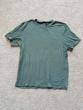 Lululemon Metal Vent Tech Short Sleeve Shirt in Green